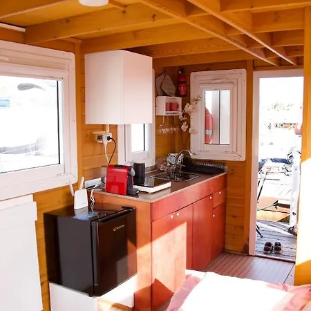 度假居 Casa Vacanza Galleggiante Per 4 Piu' 2 Persone
